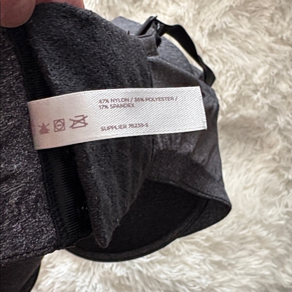 🌚 Abrielle Everyday Full Coverage Bra. 40DDD. Charcoal gray. Excellent. - Picture 8 of 8